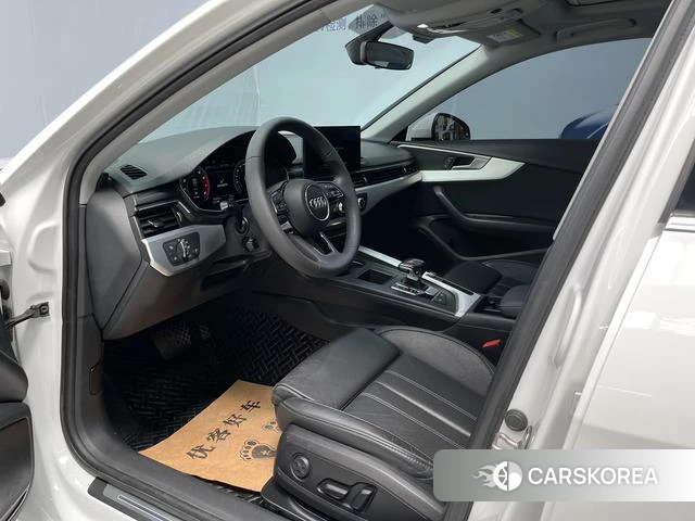 Audi A4L 2021 Белый из Китая