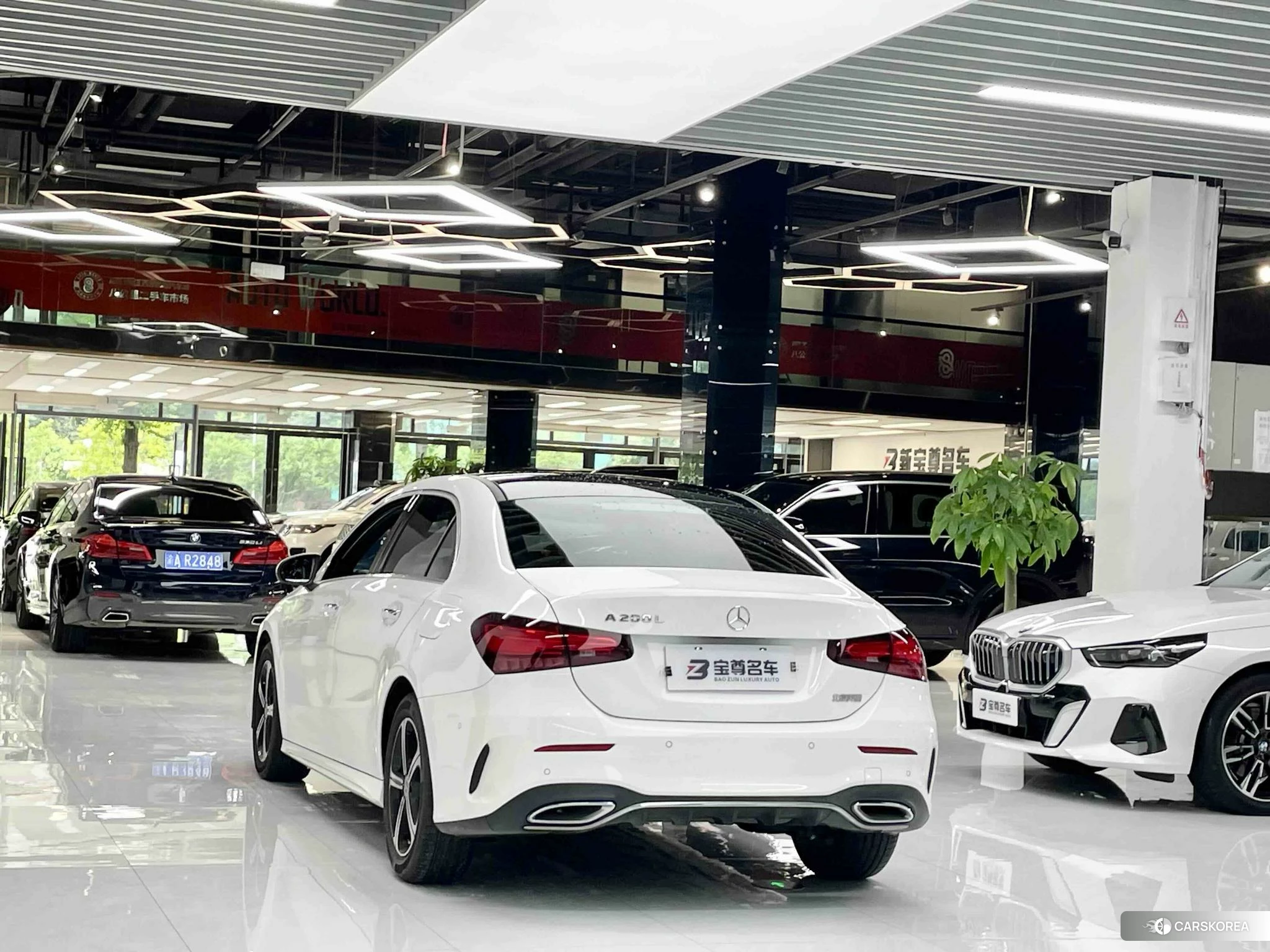 Mercedes-Benz Class A 2022 Белый из Китая