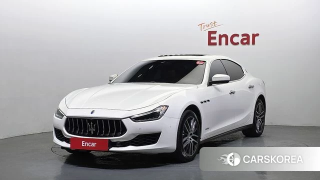 Maserati Ghibli 2018 Белый из Кореи