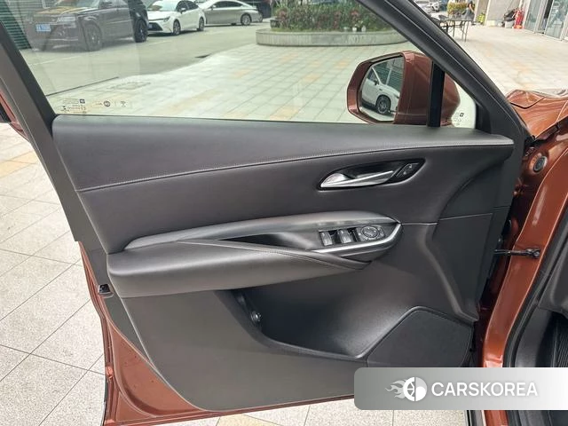 Cadillac XT4 2021 Коричневый из Китая