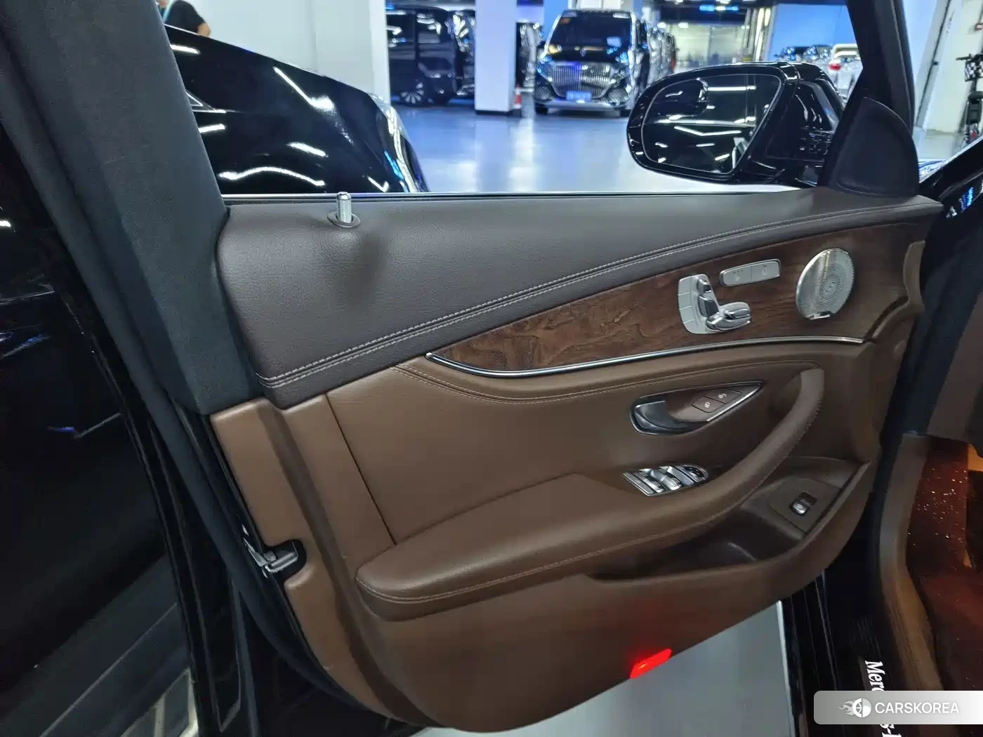 Mercedes-Benz E-Class 2022 Черный из Китая