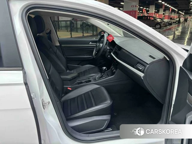 Volkswagen Lavida 2021 Белый из Китая