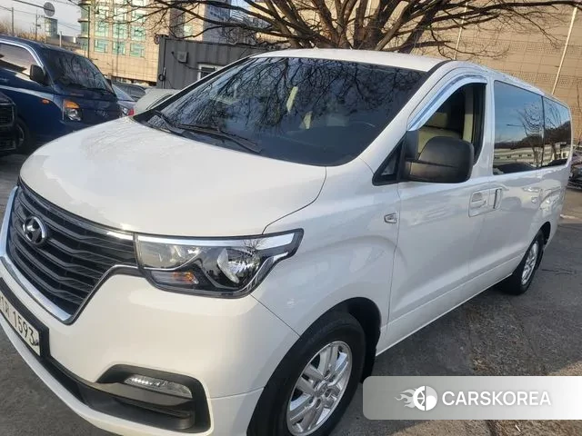 Hyundai The New Grand Starex 2021 Белый из Кореи