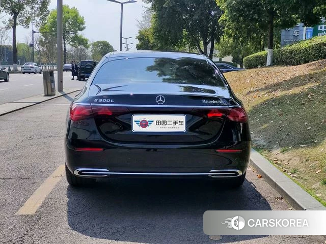 Mercedes-Benz E-class 2025 Черный из Китая