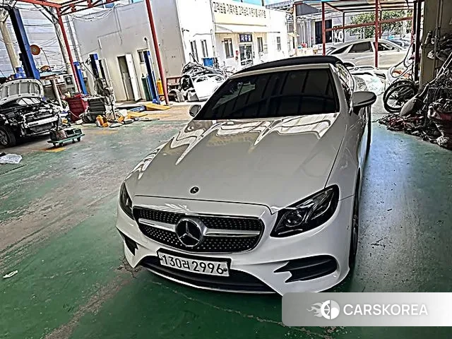 Mercedes-Benz E-Class W213 2019 Белый из Кореи