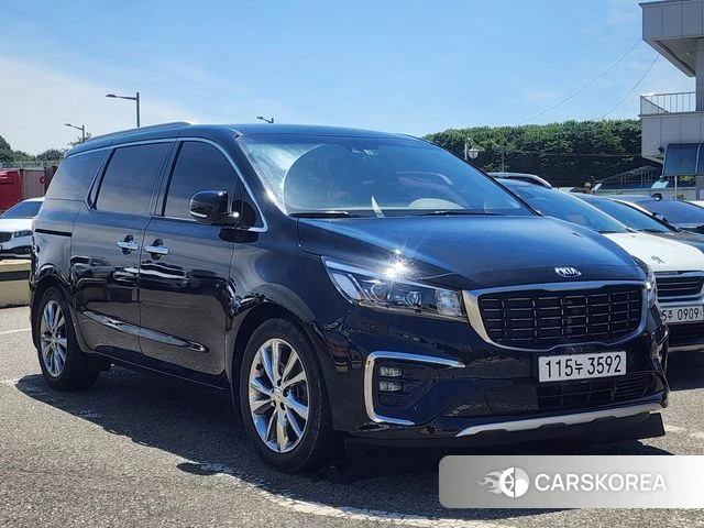 Kia The New Carnival 2018 Черный из Кореи