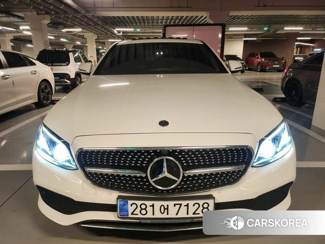 Mercedes-Benz E-Class W213 2019 Белый из Кореи