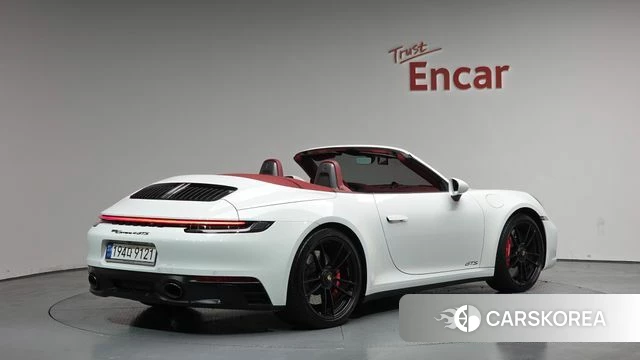 Porsche 911(992) 2022 Белый из Кореи