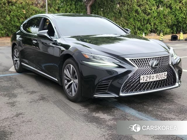 Lexus LS500 5th generation 2018 Черный из Кореи