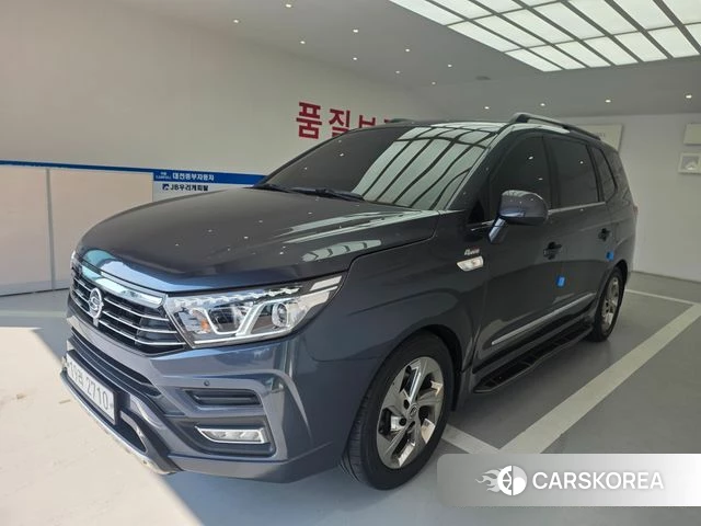 Ssangyong Korando Turismo 2018 Черный из Кореи