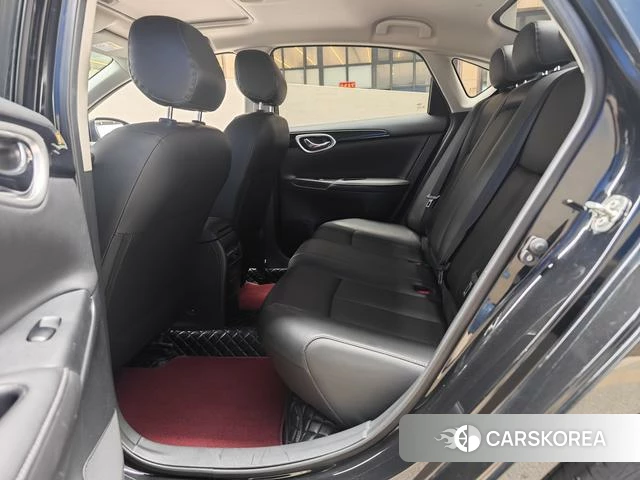 Nissan Xuan Yi 2023 Черный из Китая