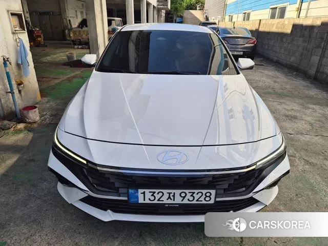 Hyundai The New Avante (CN7) 2023 Белый из Кореи