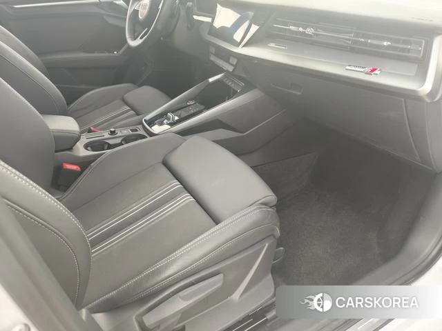 Audi A3 2021 Белый из Китая