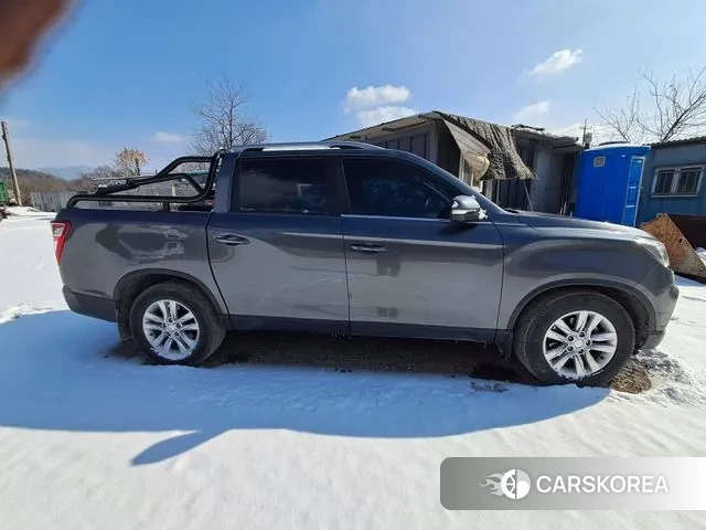 Ssangyong Rexton Sports 2019 Серый из Кореи