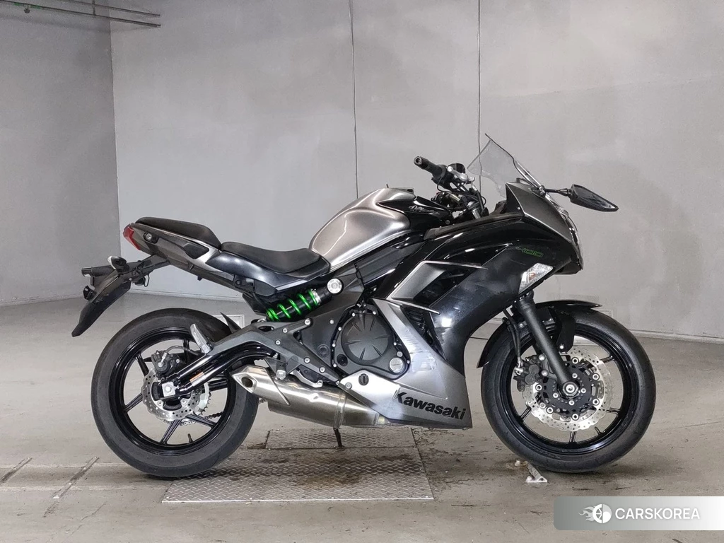 Проданный Kawasaki NINJA 400 2017 из Японии
