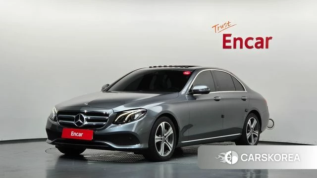 Mercedes-Benz E-Class W213 2018 Серый из Кореи