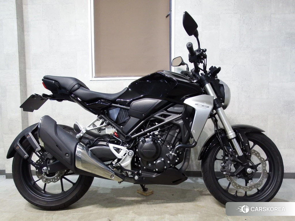 Проданный Honda CB250R 2018 из Японии