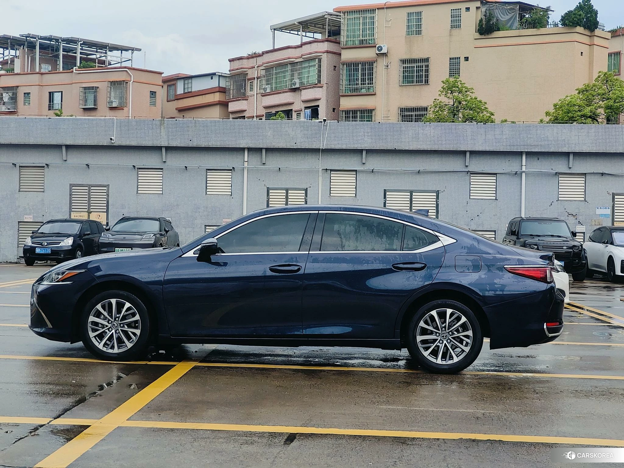 Lexus ES 2022 Синий из Китая