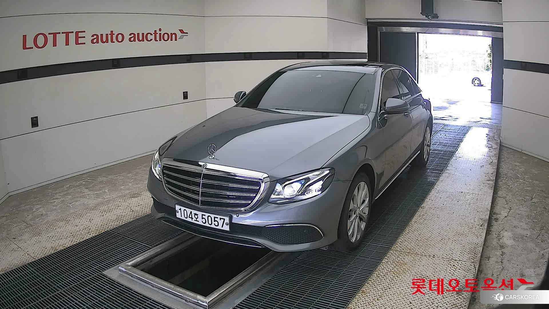 Mercedes-Benz BENZ E220 d 4MATIC 2020 992-SELENITE GREY (BENZ) из Кореи