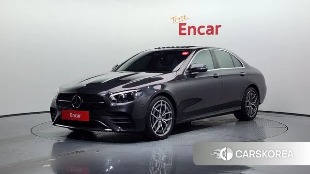 Mercedes-Benz E-Class W213 2022 Серый из Кореи