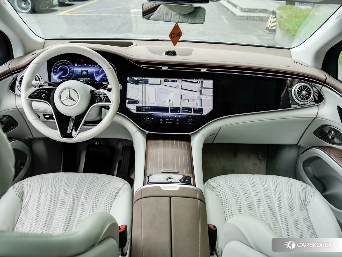 Mercedes-Benz EQS SUV 2023 Серебристо-серый из Китая