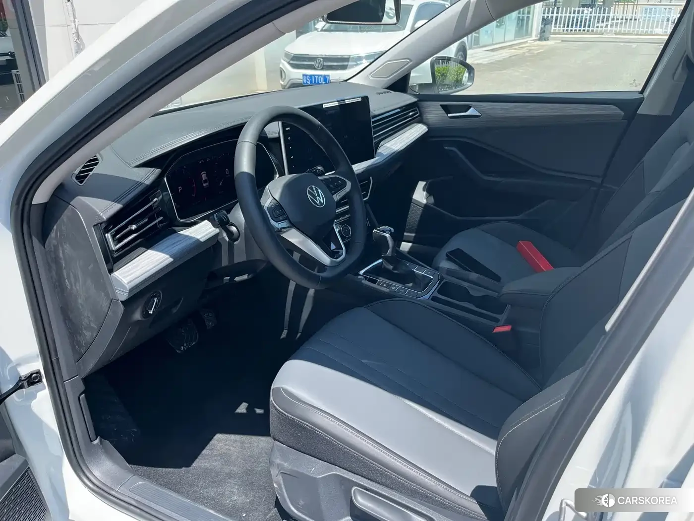 Volkswagen Sagitar 2026 Белый из Китая