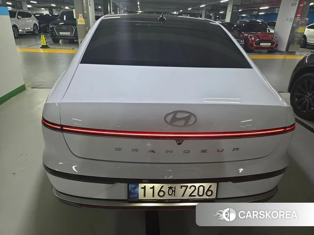 Hyundai Grandeur (GN7) 2022 Белый из Кореи