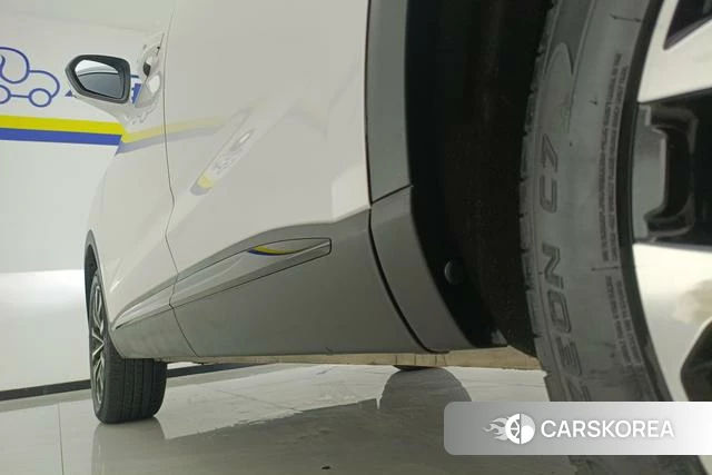 Roewe RX5 MAX 2021 Белый из Китая