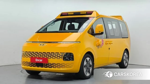 Hyundai Staria 2023 Желтый из Кореи