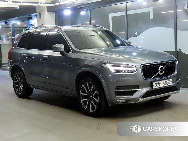 Volvo XC90 second Generation 2018 Светло-серебряный цвет из Кореи