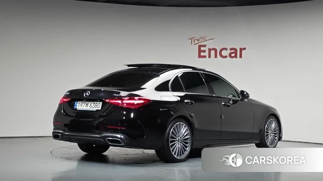 Mercedes-Benz C-Class W206 2023 Черный из Кореи