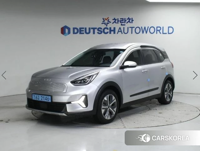 Kia Niro Plus 2023 Серебристо-серый из Кореи