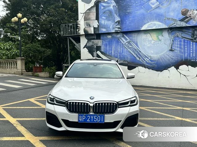 BMW 5 series 2022 Белый из Китая