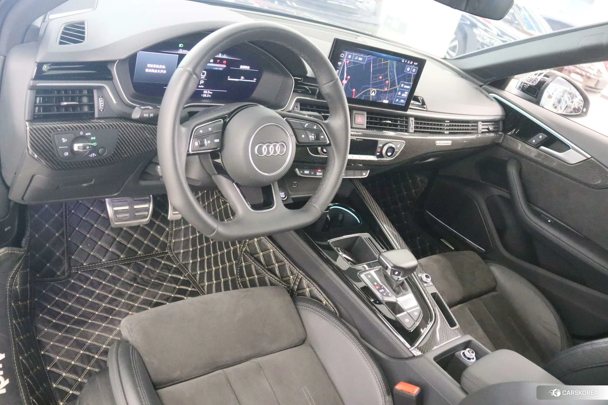 Audi A4L 2023 Темно-серый из Китая