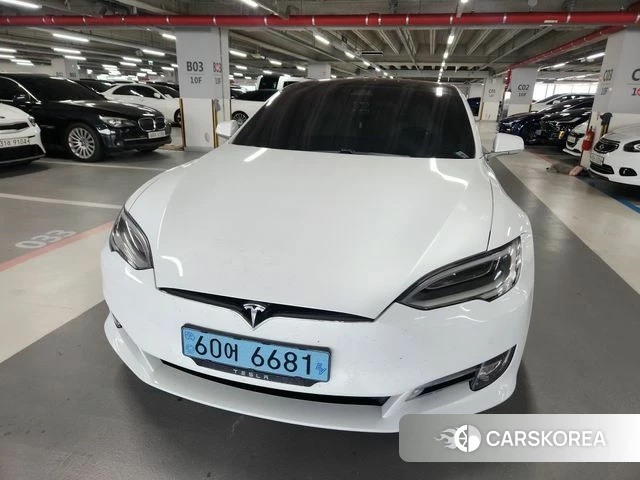 Tesla Model S 2020 Белый из Кореи
