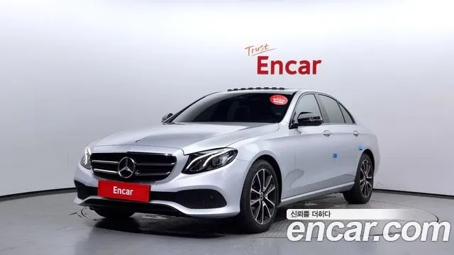 Mercedes-Benz E-Class W213 2020 Серебристо-серый из Кореи