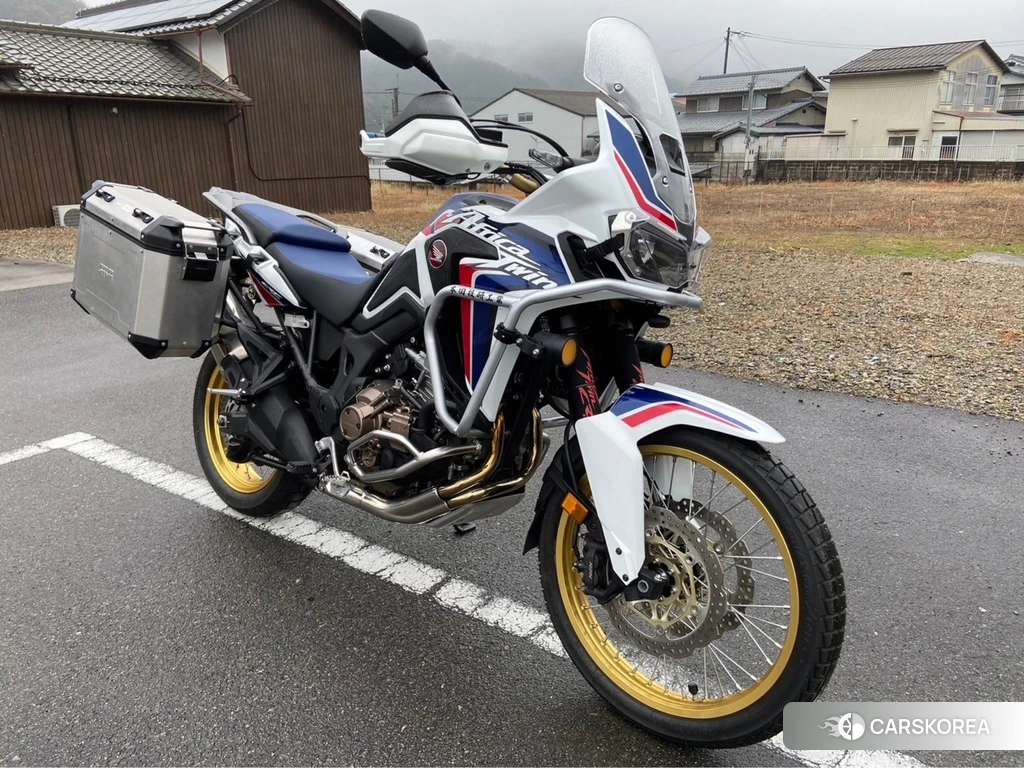 Проданный Honda CRF1000L AFRICA TWIN 2017 из Японии