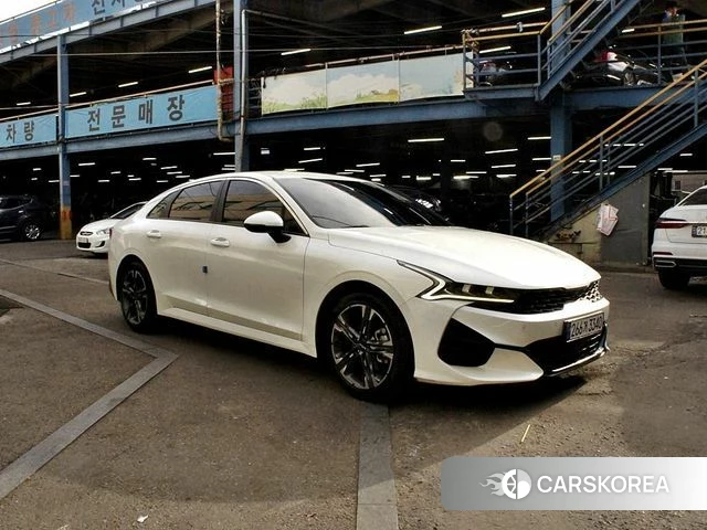 Kia K5 3rd generation 2022 Жемчужный цвет из Кореи