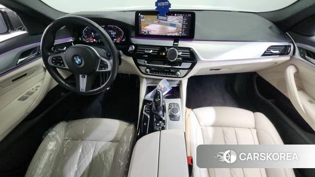 BMW 5 Series (G30) 2022 Белый из Кореи