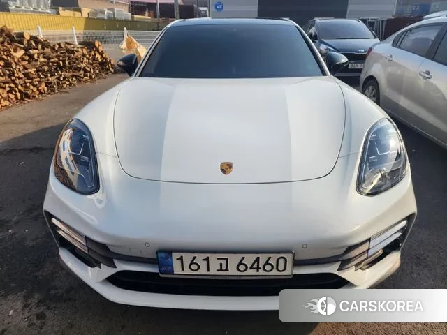 Porsche Panamera (971) 2022 Белый из Кореи