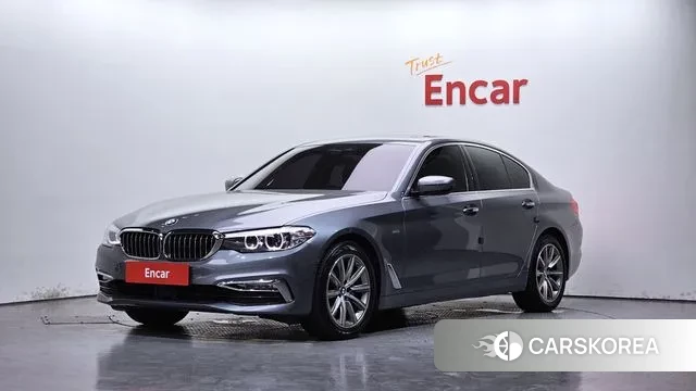 BMW 5 Series (G30) 2018 Серый из Кореи