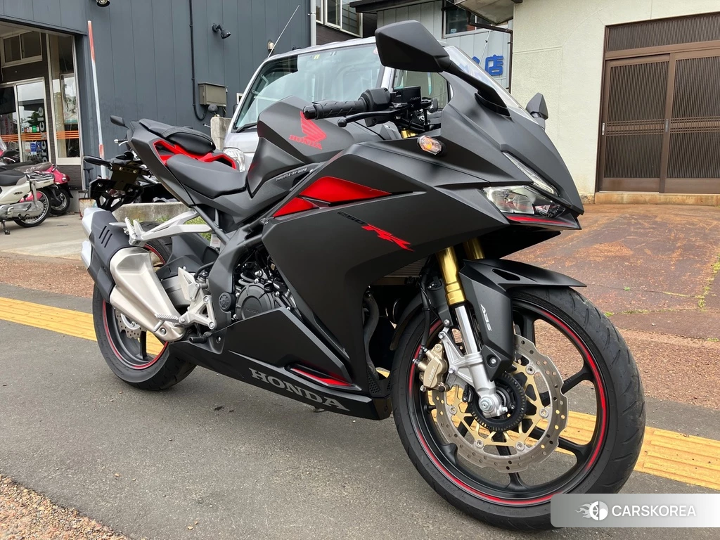 Проданный Honda CBR250RR ABS 2017 из Японии