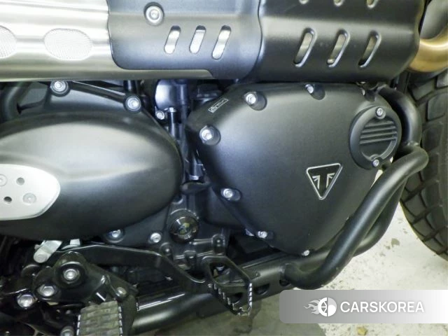 Engine photo