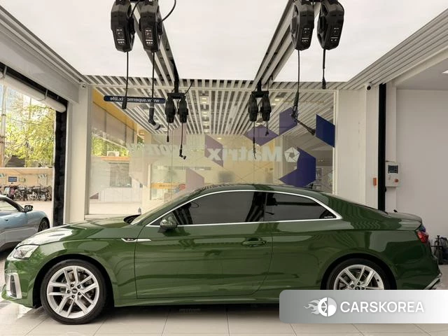 Audi A5 2022 Зеленый из Китая