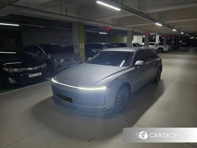 Hyundai Grandeur (GN7) 2023 Серебристо-серый из Кореи