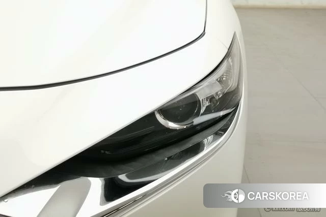 Mazda 3 Angkesaila 2024 Белый из Китая