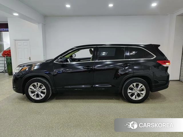 Toyota Highlander 2019 Черный из Китая