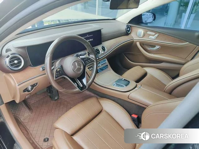 Mercedes-Benz E-class 2022 Черный из Китая