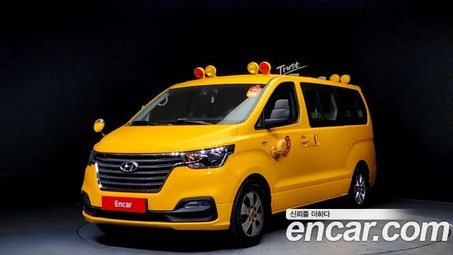 Hyundai The New Grand Starex 2019 Желтый из Кореи