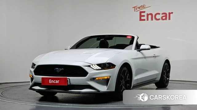Ford Mustang 2022 Белый из Кореи